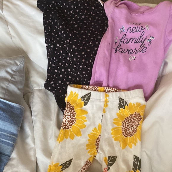 Newborn and preeme babygirl clothes - Picture 7 of 7